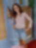 81048098_amber_001_002.jpg